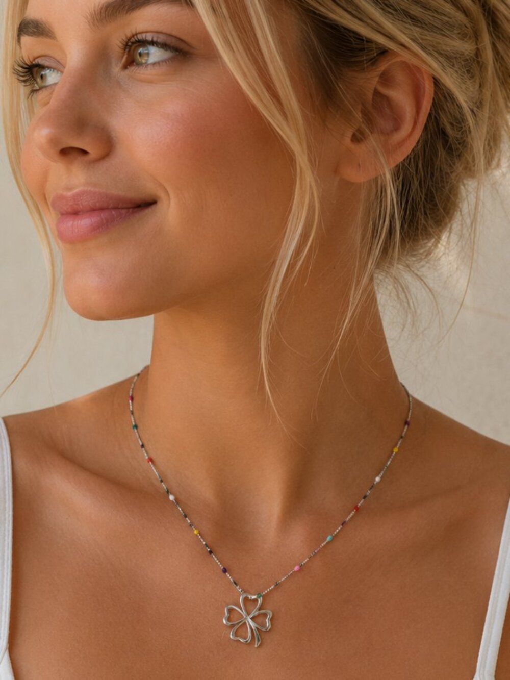 Sterling Silver 925 Clover Pendant w/ White Gold Plated 18” Chain